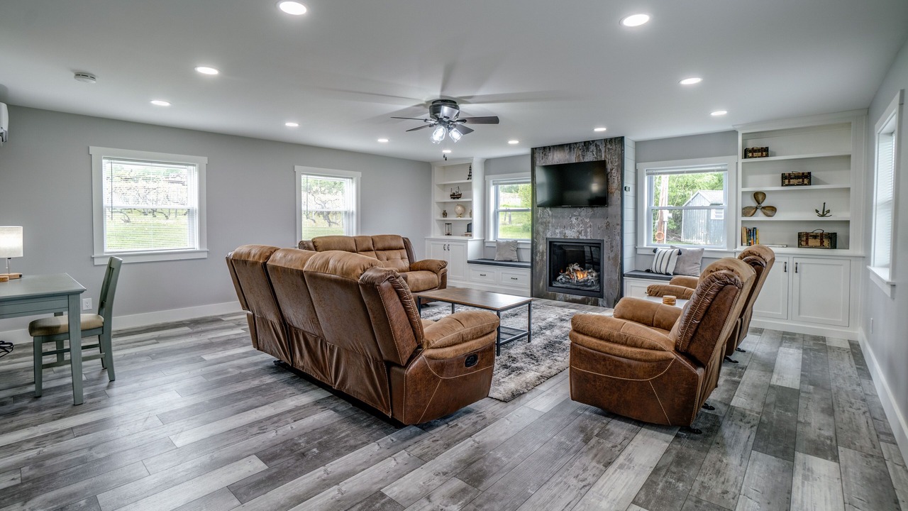Photo of Livingroom in Town of Jerusalem