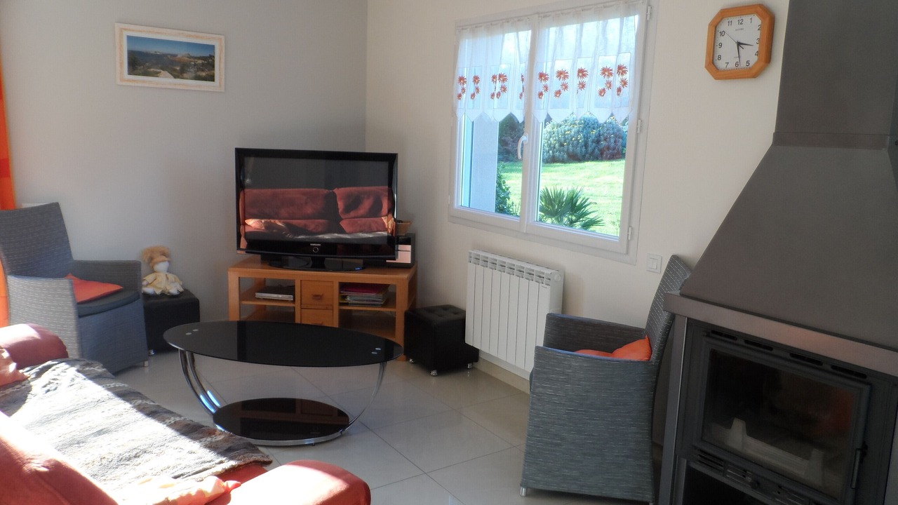 Photo of Livingroom in Plougrescant