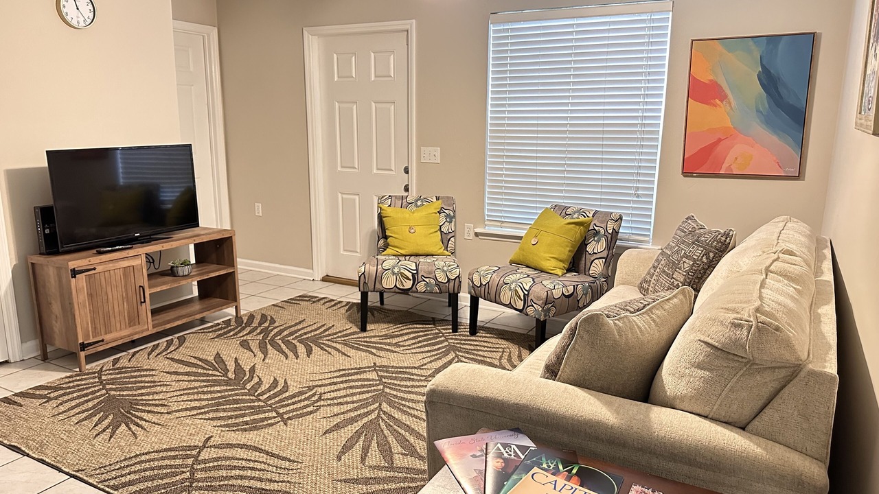 Photo of Livingroom in Griffin Heights