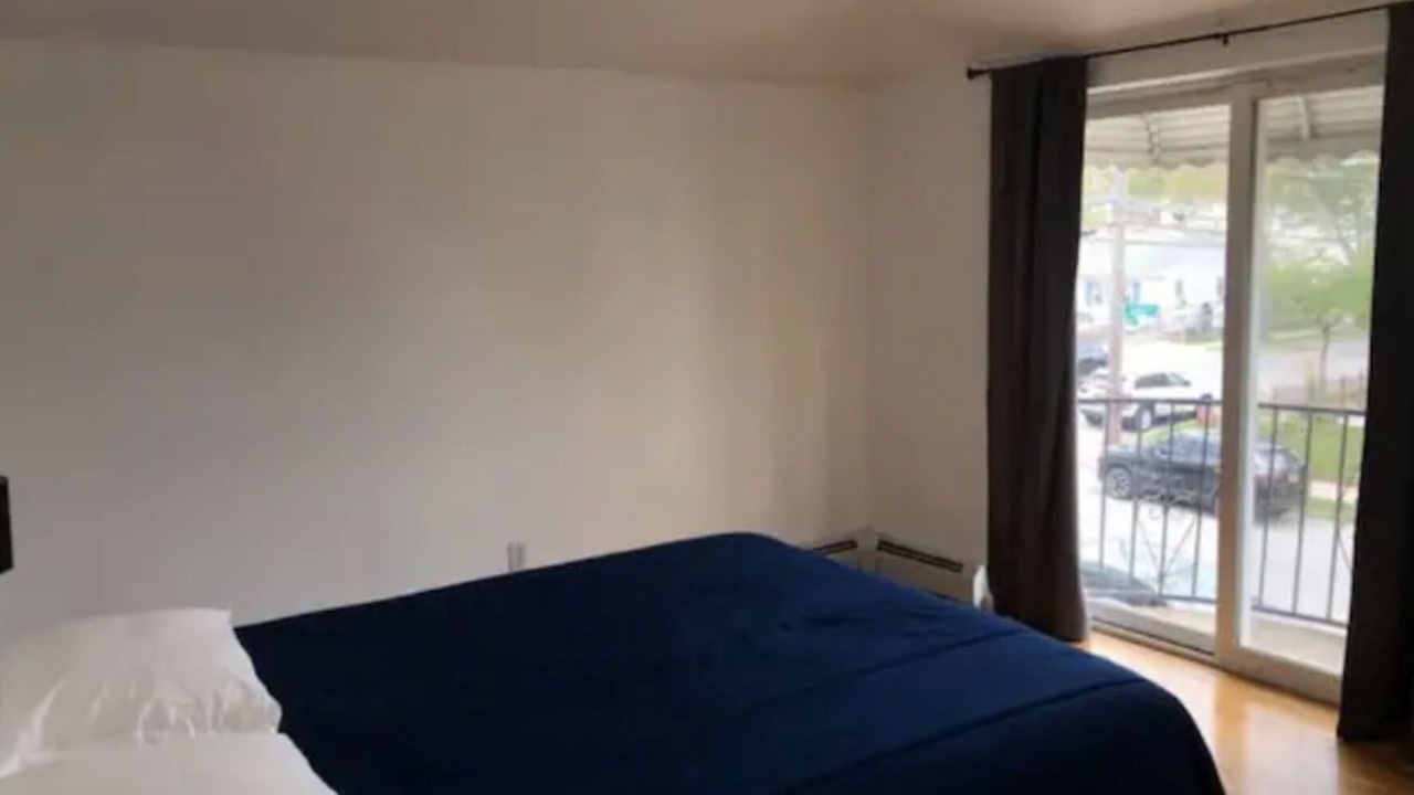 Photo of Bedroom in Throgs Neck