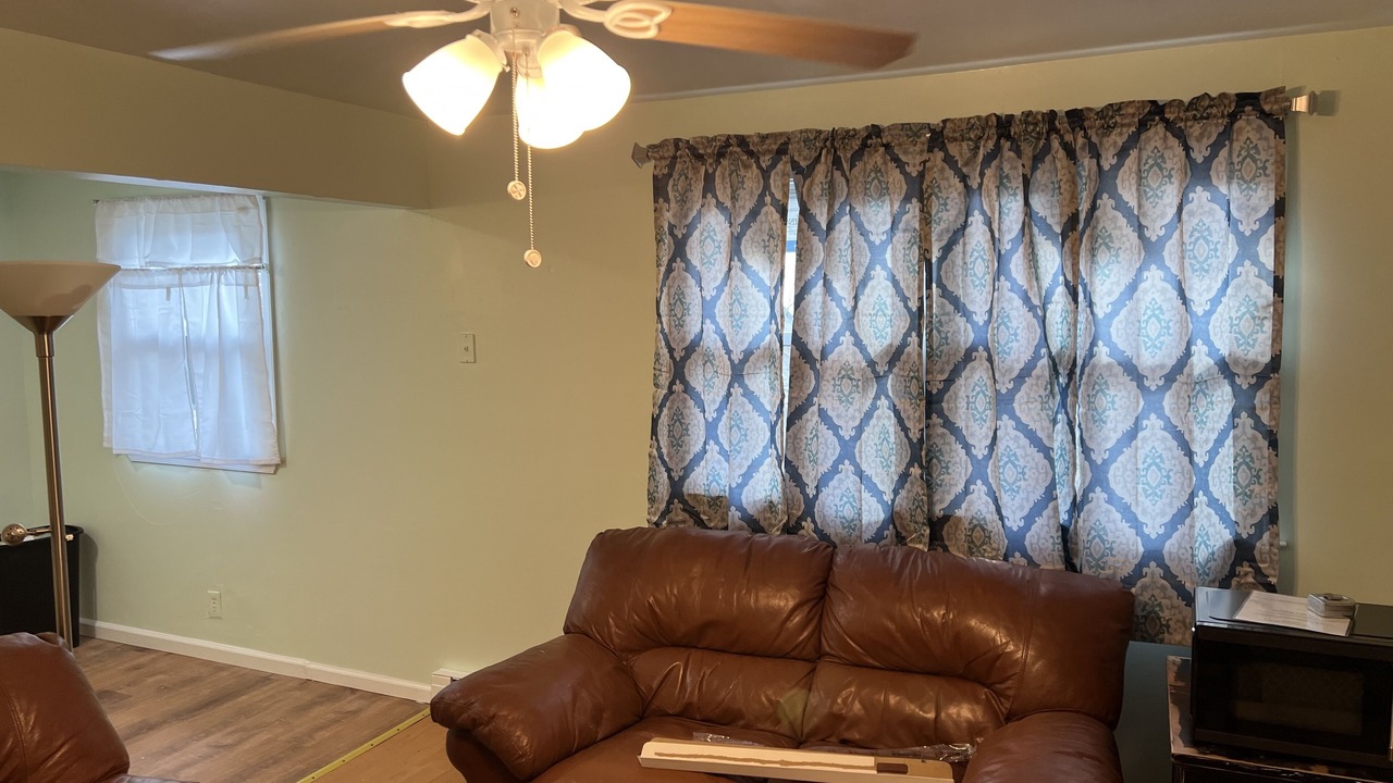 Photo of Bedroom in Willoughby Spit