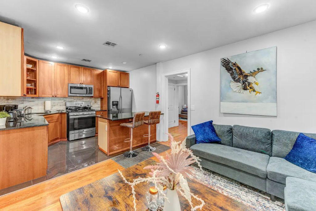Photo of Livingroom in West New York