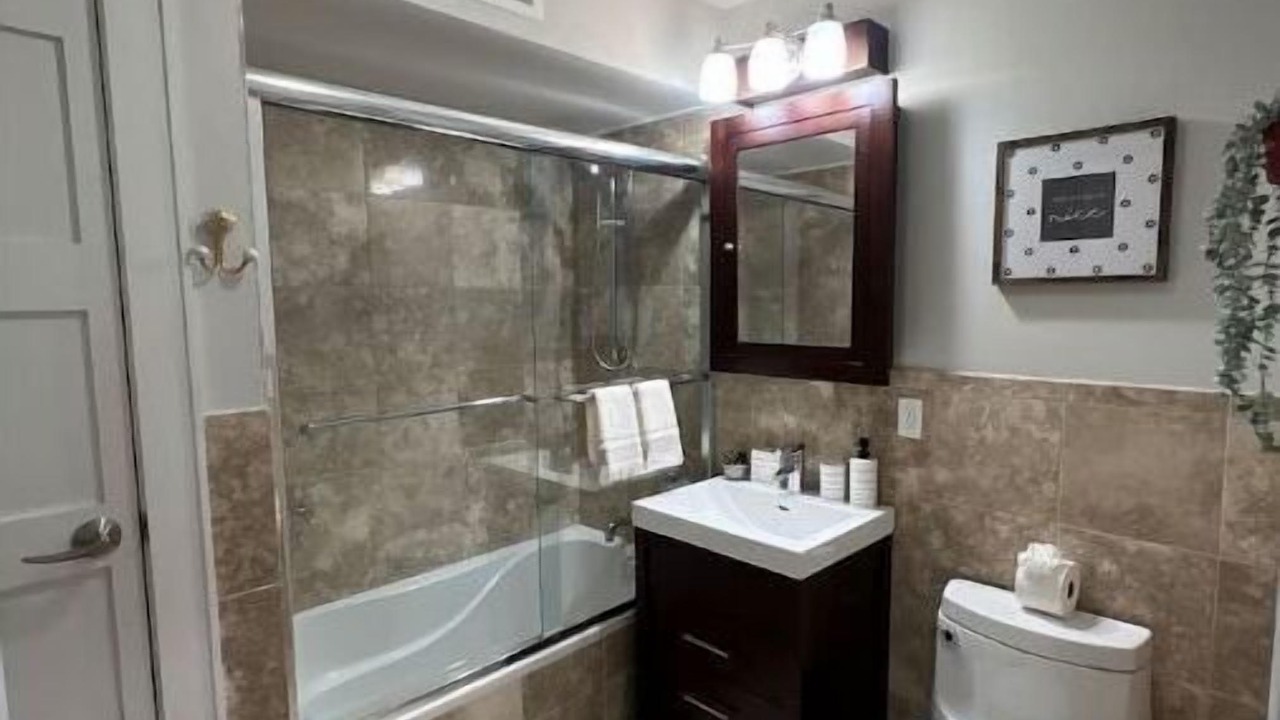 Photo of Bathroom in North Bergen