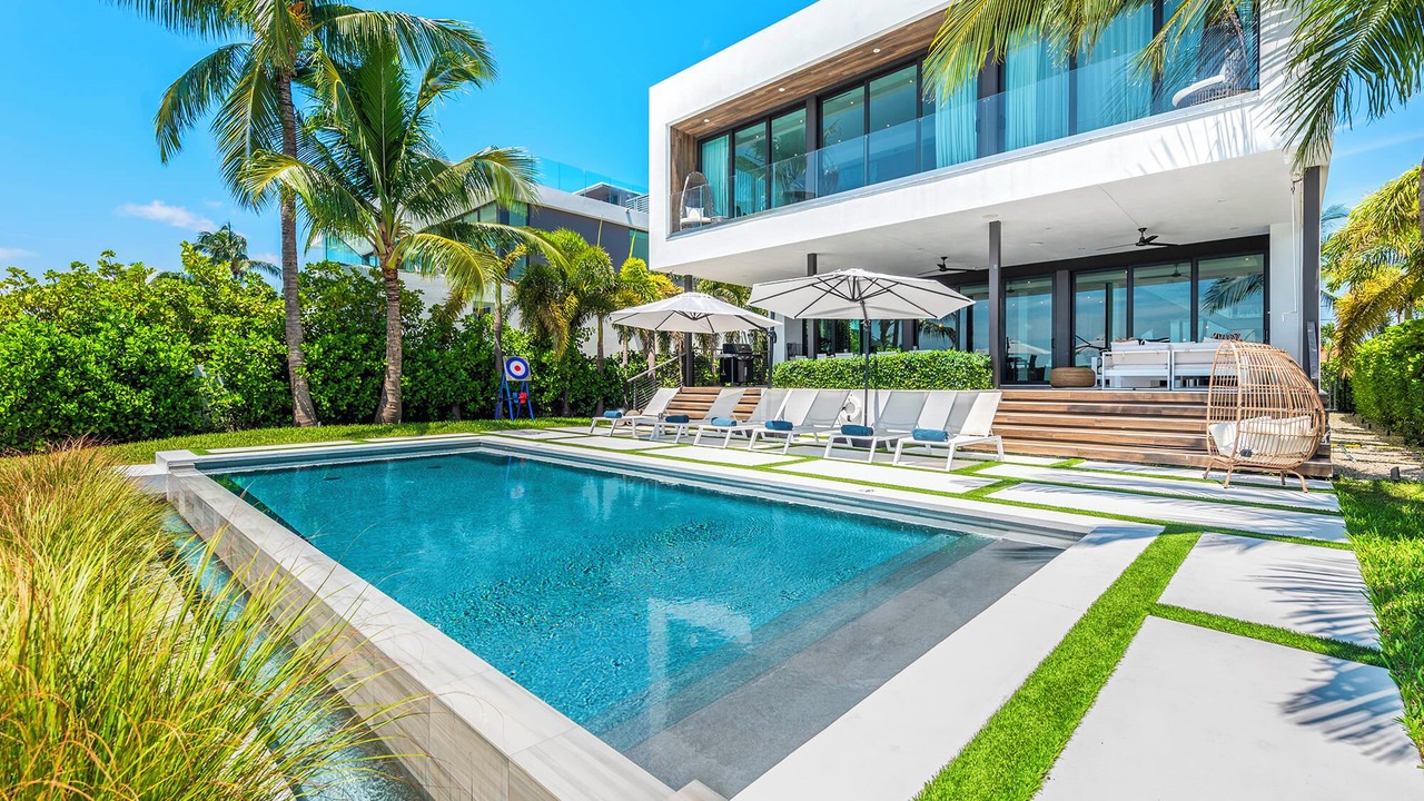 Photo of Outdoor in North Bay Village
