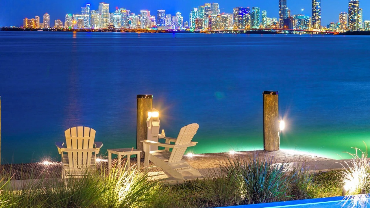 Photo of Outdoor in North Bay Village