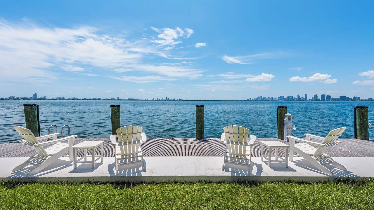Photo of Outdoor in North Bay Village