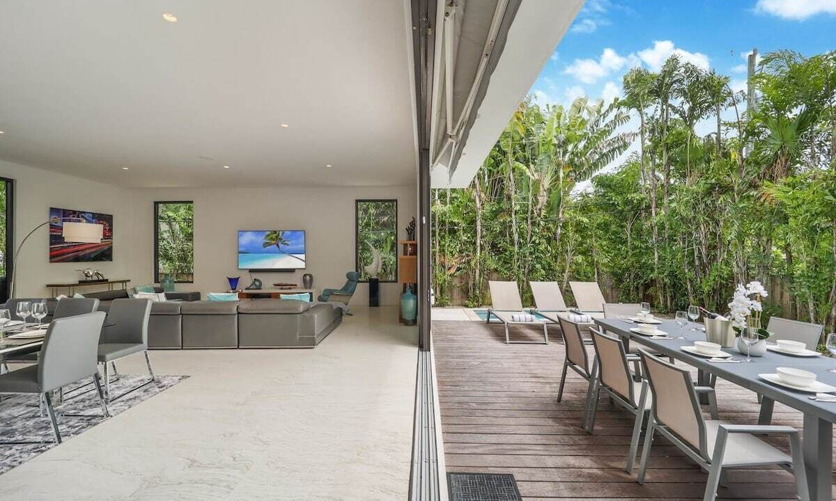 Photo of Outdoor in North Bay Village