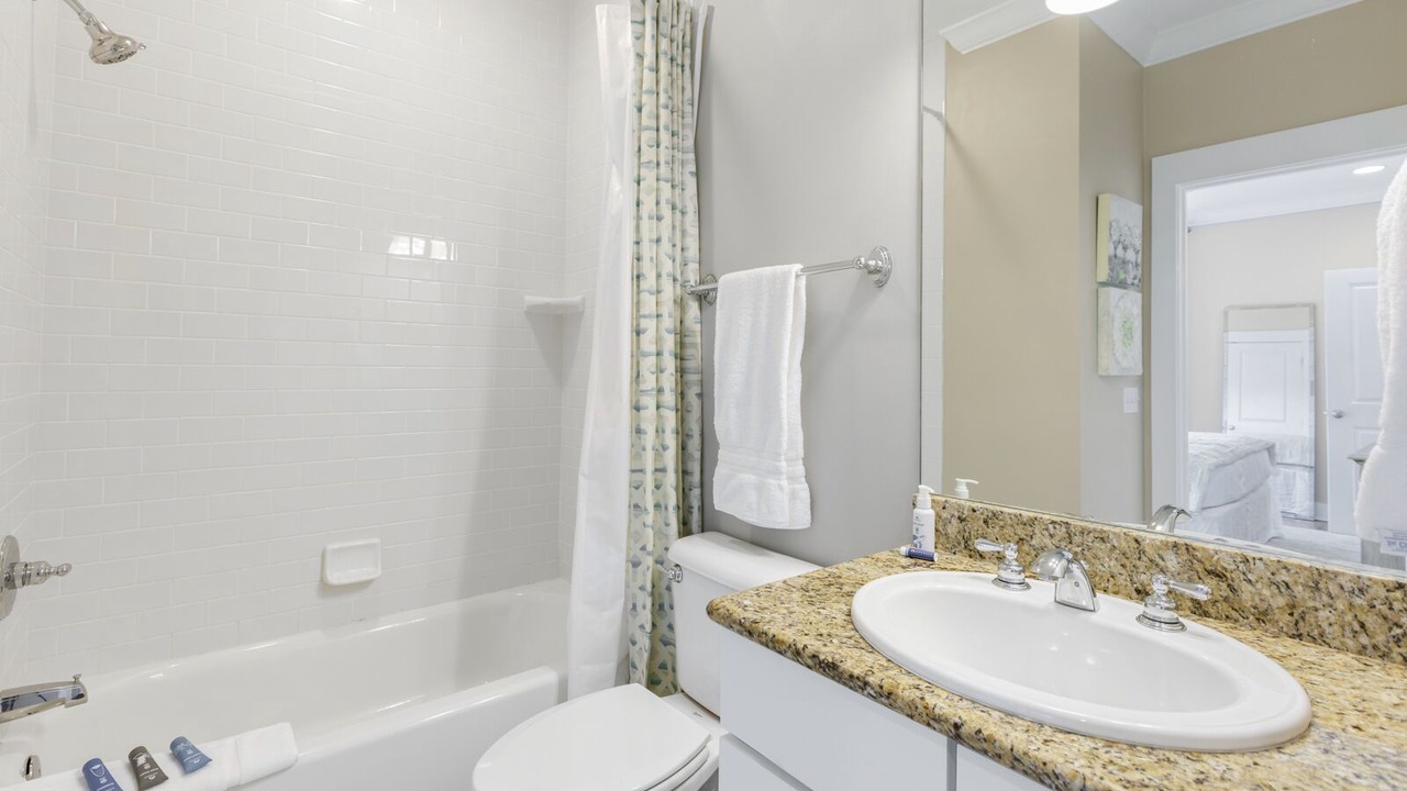 Photo of Bathroom in White's Gulfview
