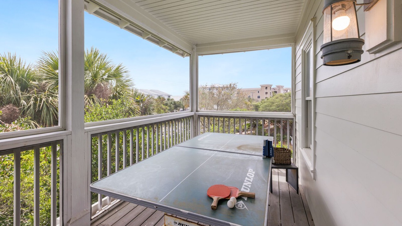 Photo of Outdoor in White's Gulfview