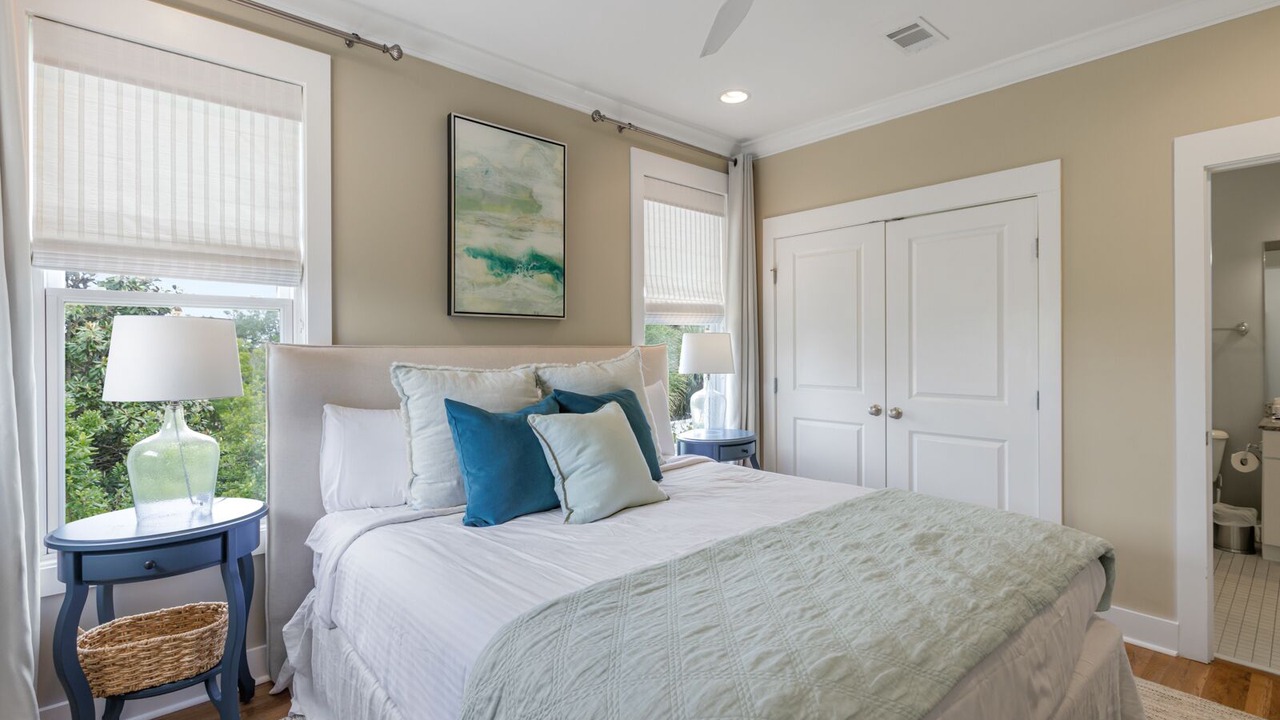 Photo of Bedroom in White's Gulfview