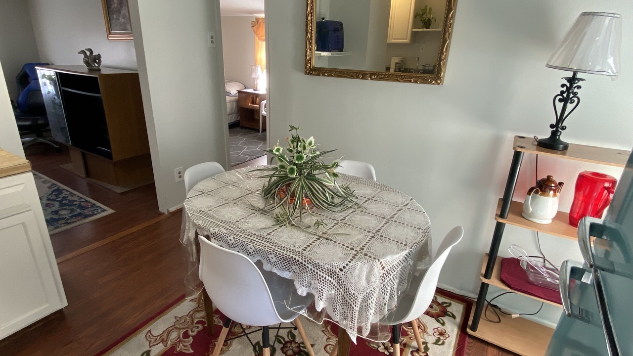 Photo of Livingroom in North Bellport