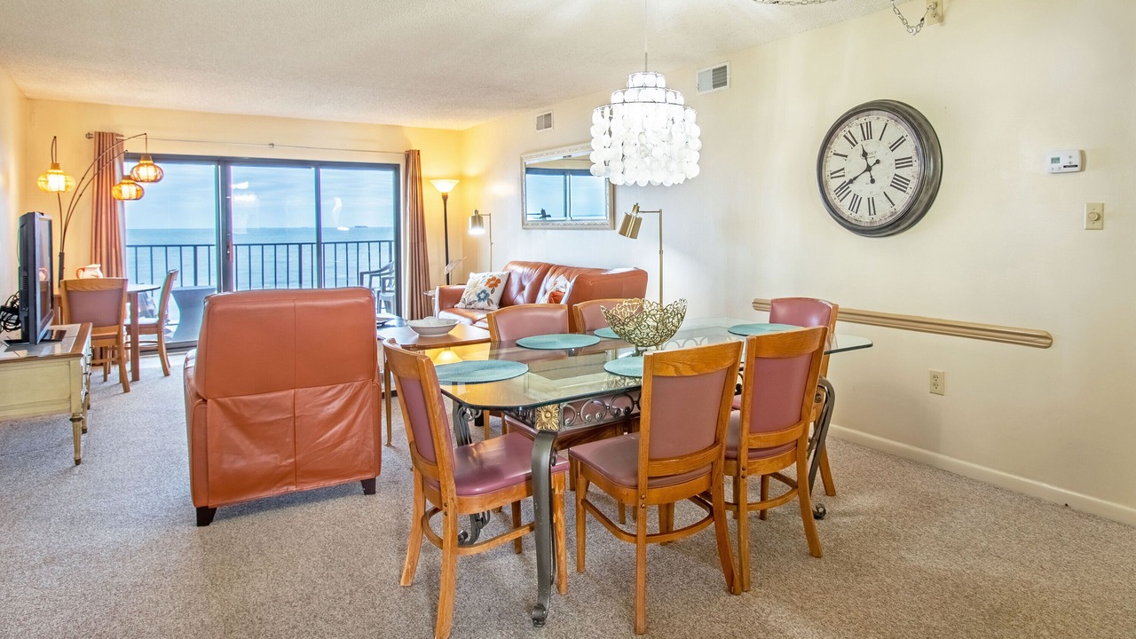 Photo of Livingroom in Northeast Virginia Beach