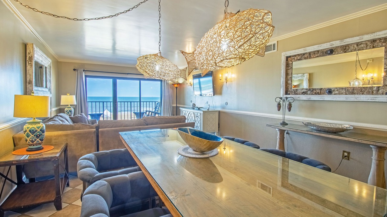 Photo of Livingroom in Northeast Virginia Beach