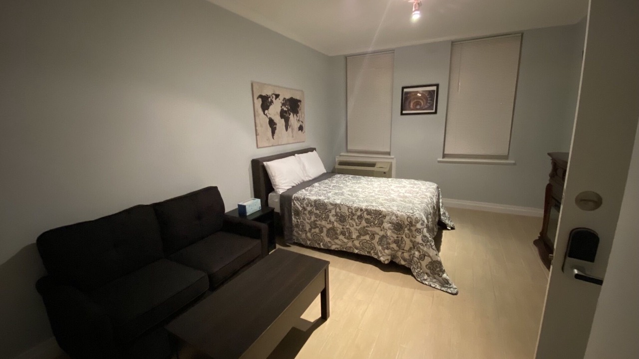 Photo of Bedroom in Dupont Circle