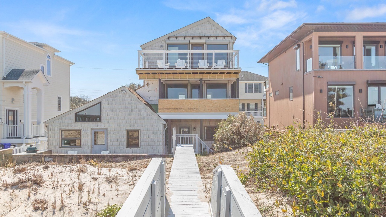 Photo of Outdoor in Chic's Beach