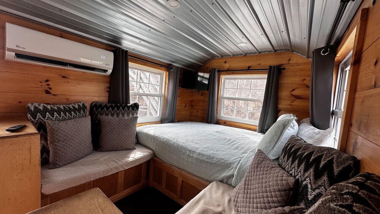 Photo of Bedroom in Mouth of Wilson