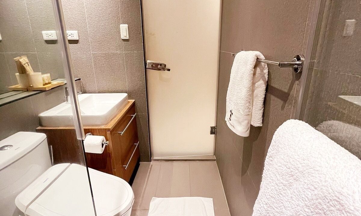 Photo of Bathroom in Ermita Night District