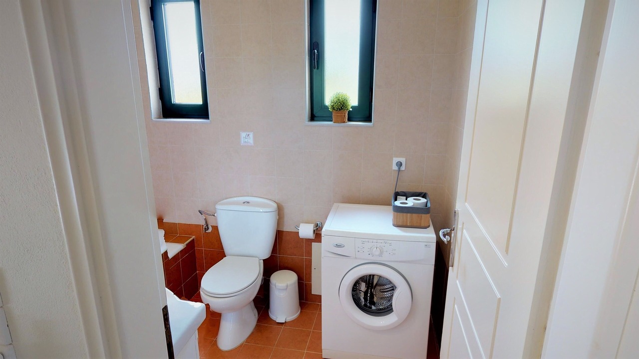 Photo of Bathroom in Asprouliani