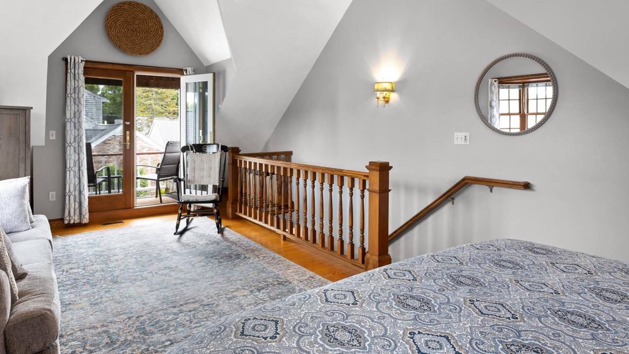Photo of Patio Balcony in Wareham Center