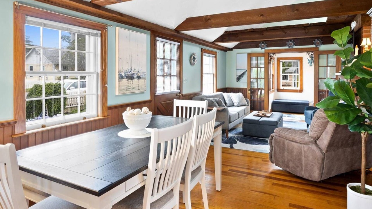 Photo of Livingroom in Wareham Center