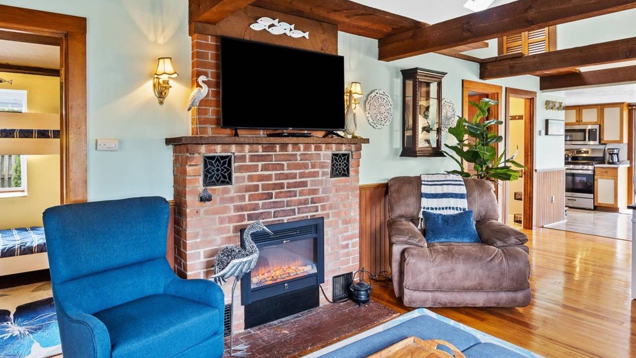 Photo of Livingroom in Wareham Center