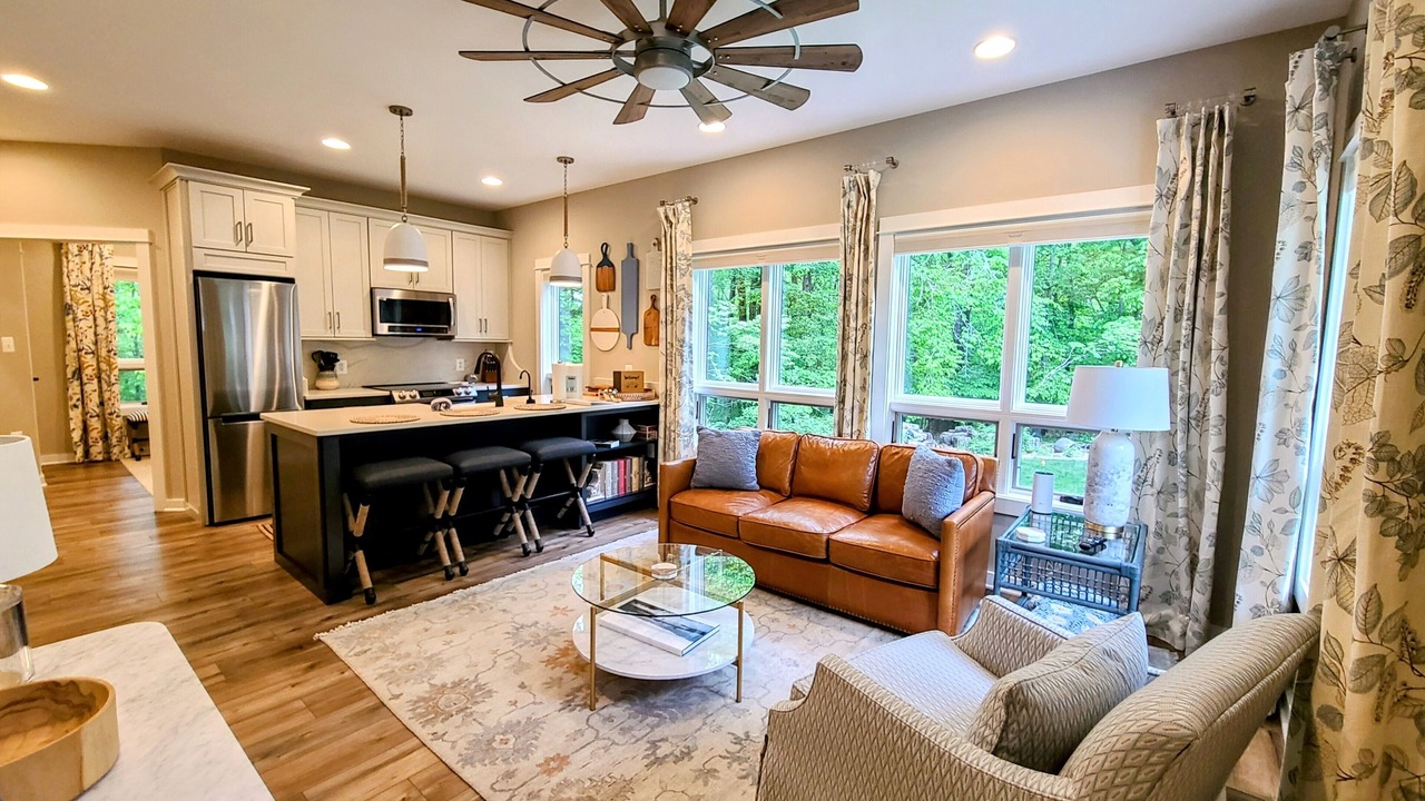 Photo of Livingroom in Leesburg