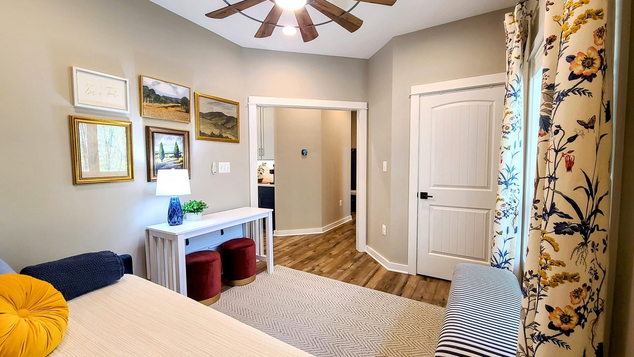 Photo of Bedroom in Leesburg
