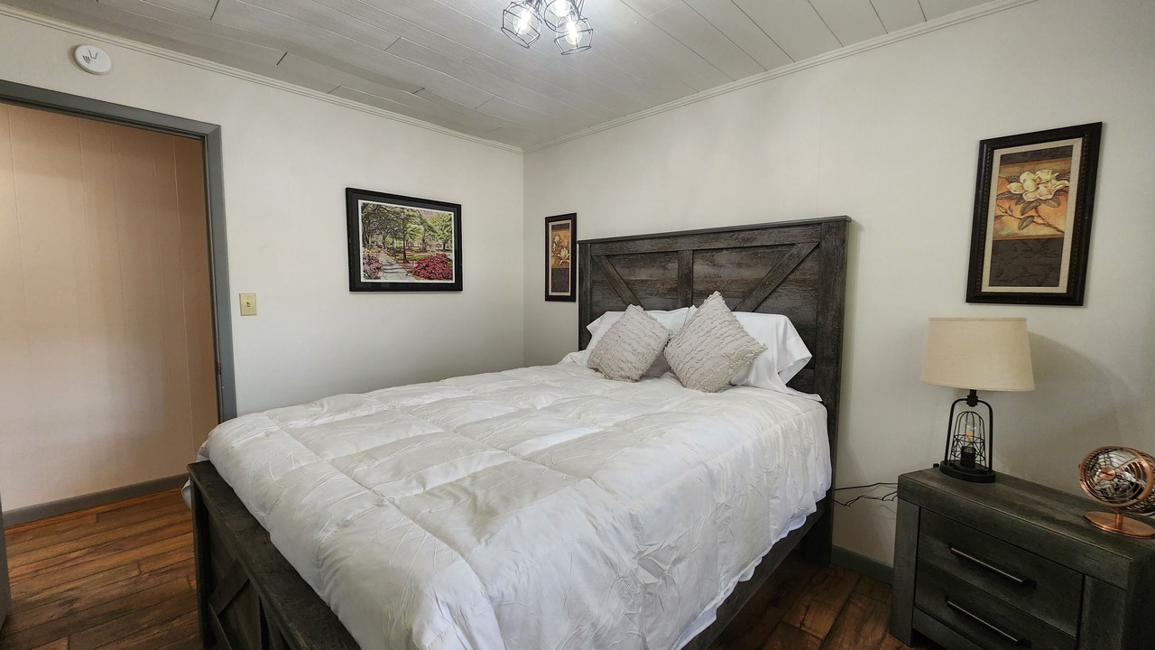 Photo of Bedroom in Silver Springs