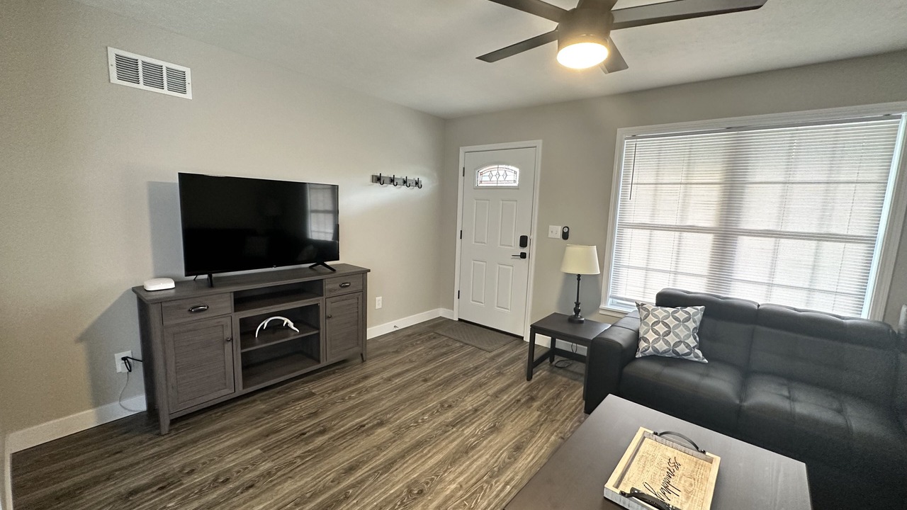 Photo of Livingroom in Milford