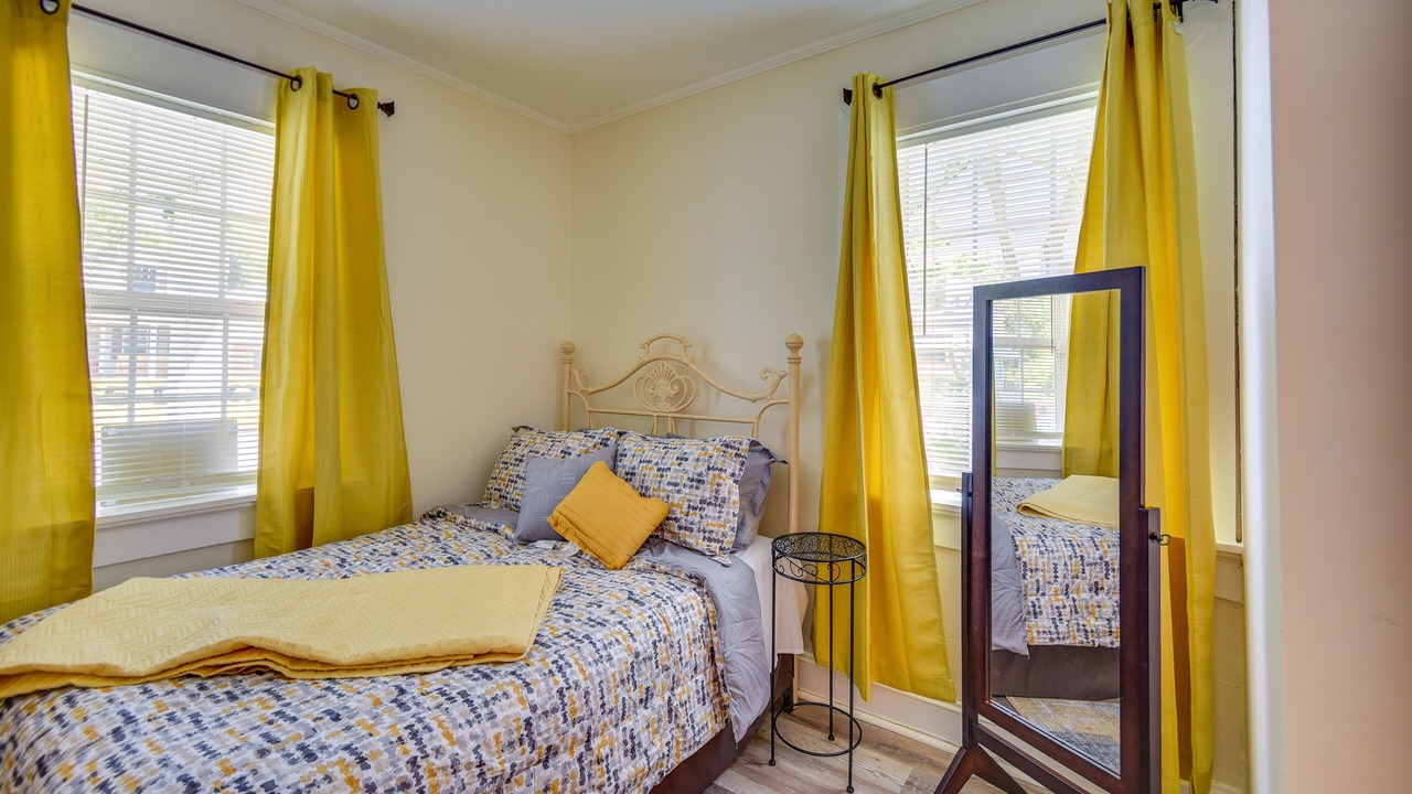 Photo of Bedroom in Newport News
