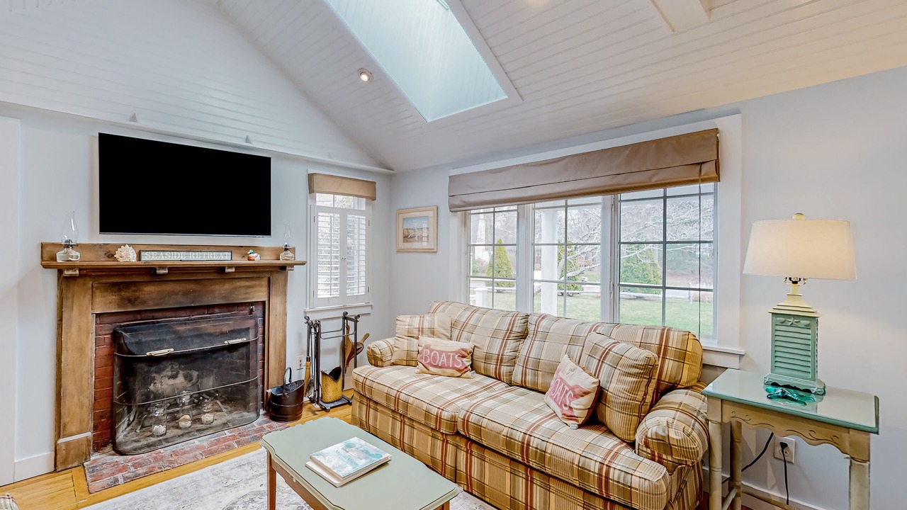 Photo of Livingroom in West Hyannisport