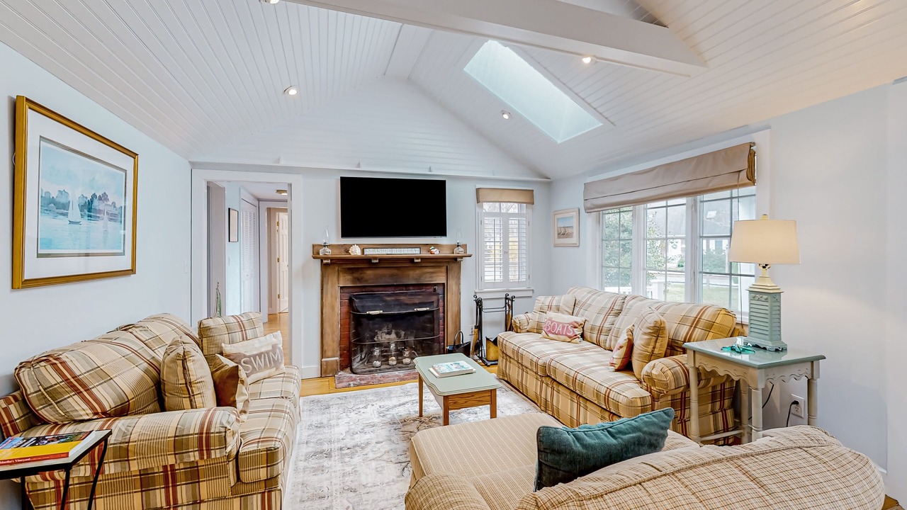 Photo of Livingroom in West Hyannisport