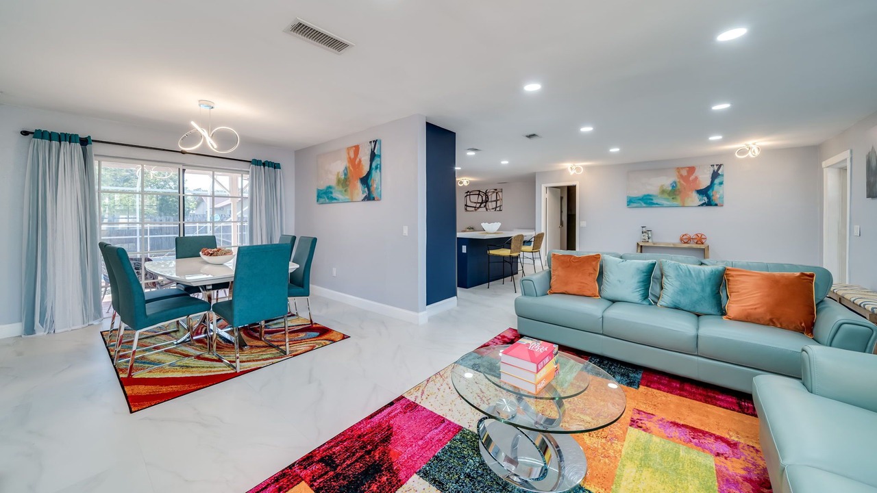 Photo of Livingroom in Sunrise
