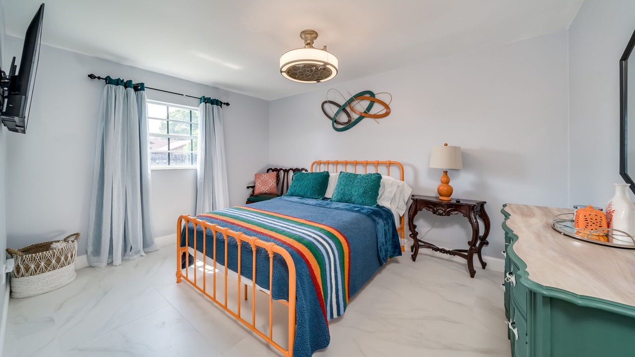 Photo of Bedroom in Sunrise
