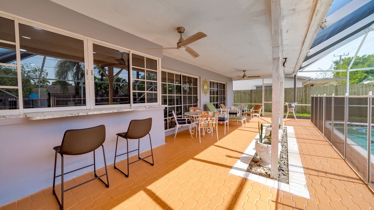 Photo of Outdoor in Sunrise
