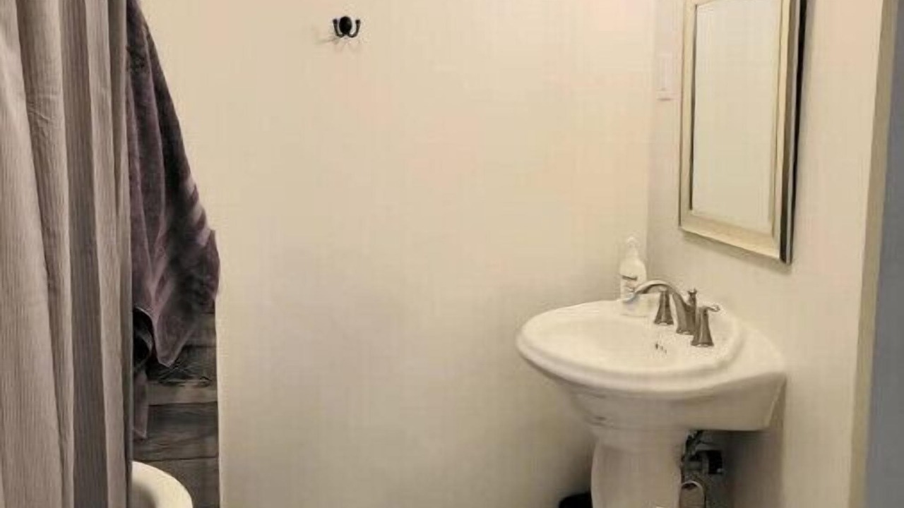 Photo of Bathroom in Near Northwest