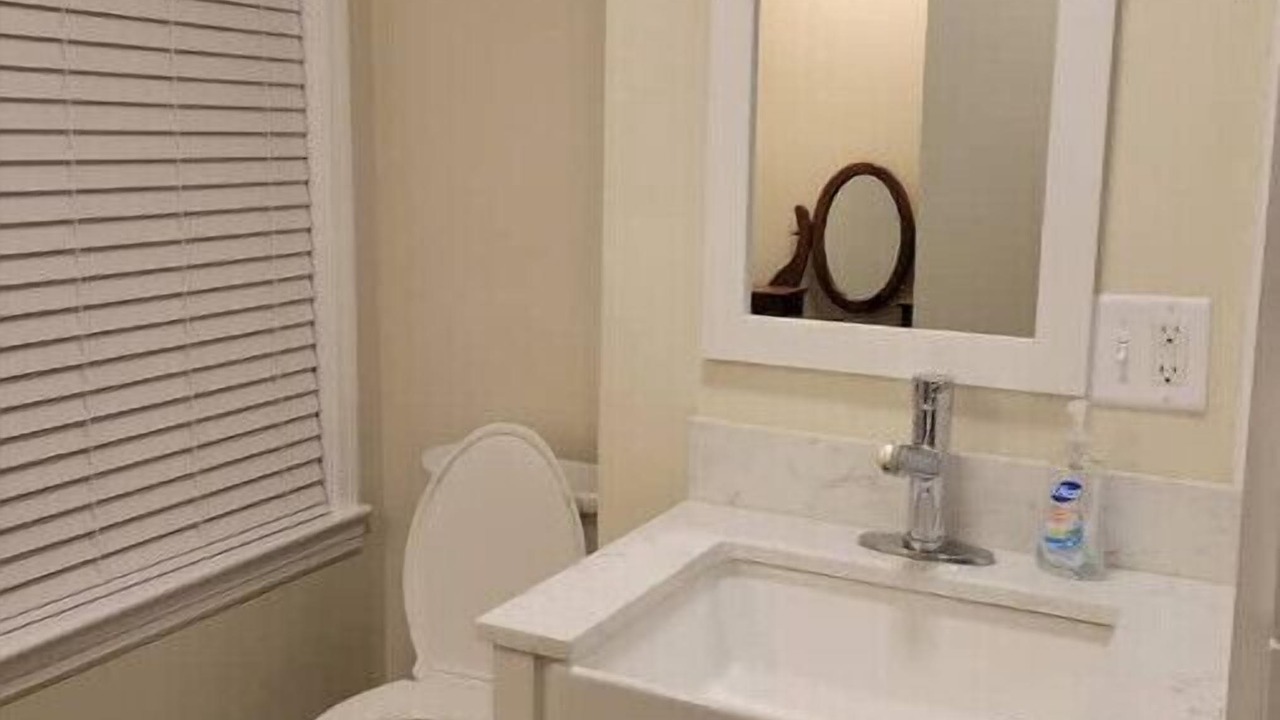 Photo of Bathroom in Near Northwest