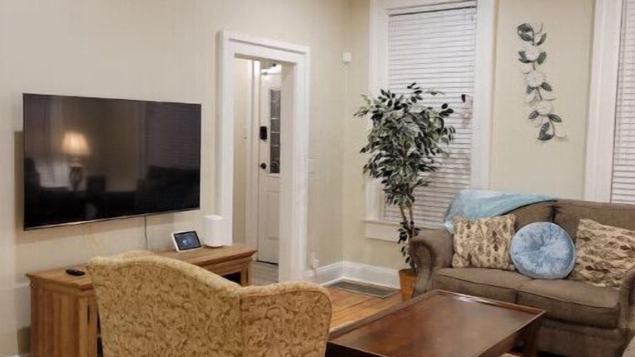 Photo of Bedroom in Near Northwest