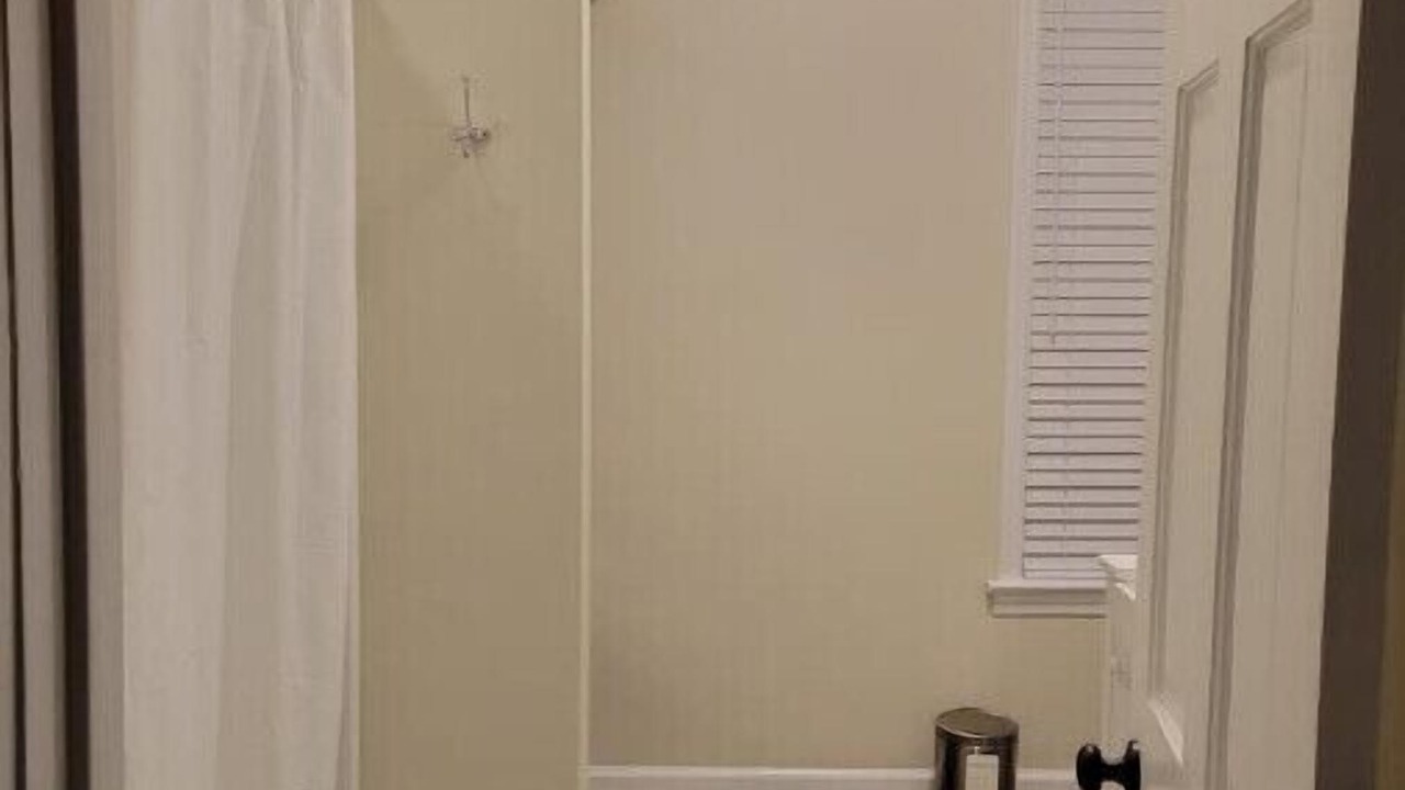 Photo of Bathroom in Near Northwest