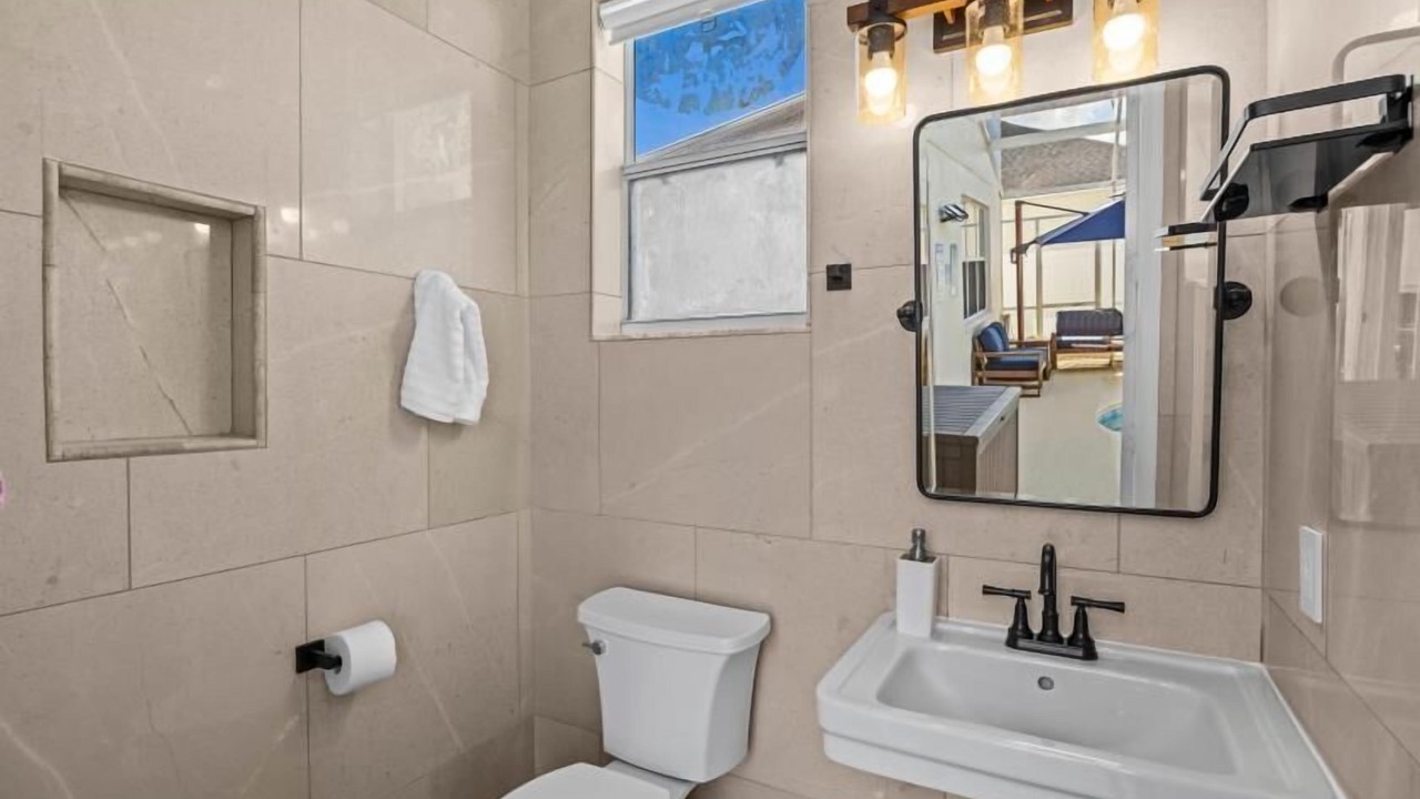 Photo of Bathroom in Windwood Bay