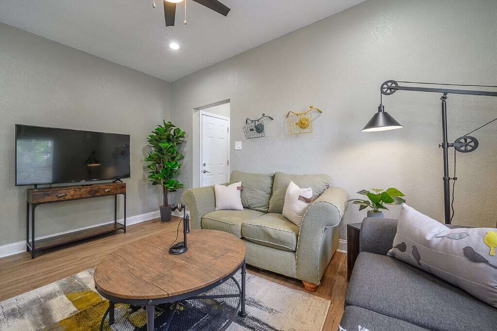 Photo of Livingroom in Tampa