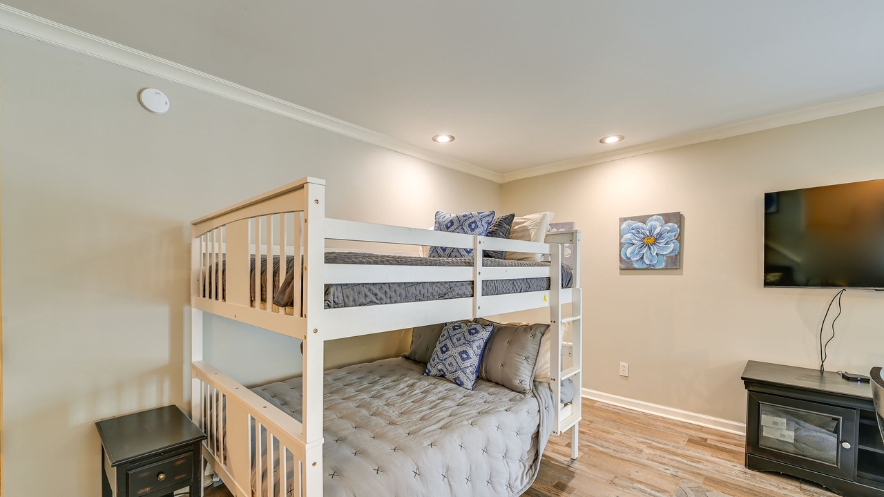 Photo of Bedroom in Berry