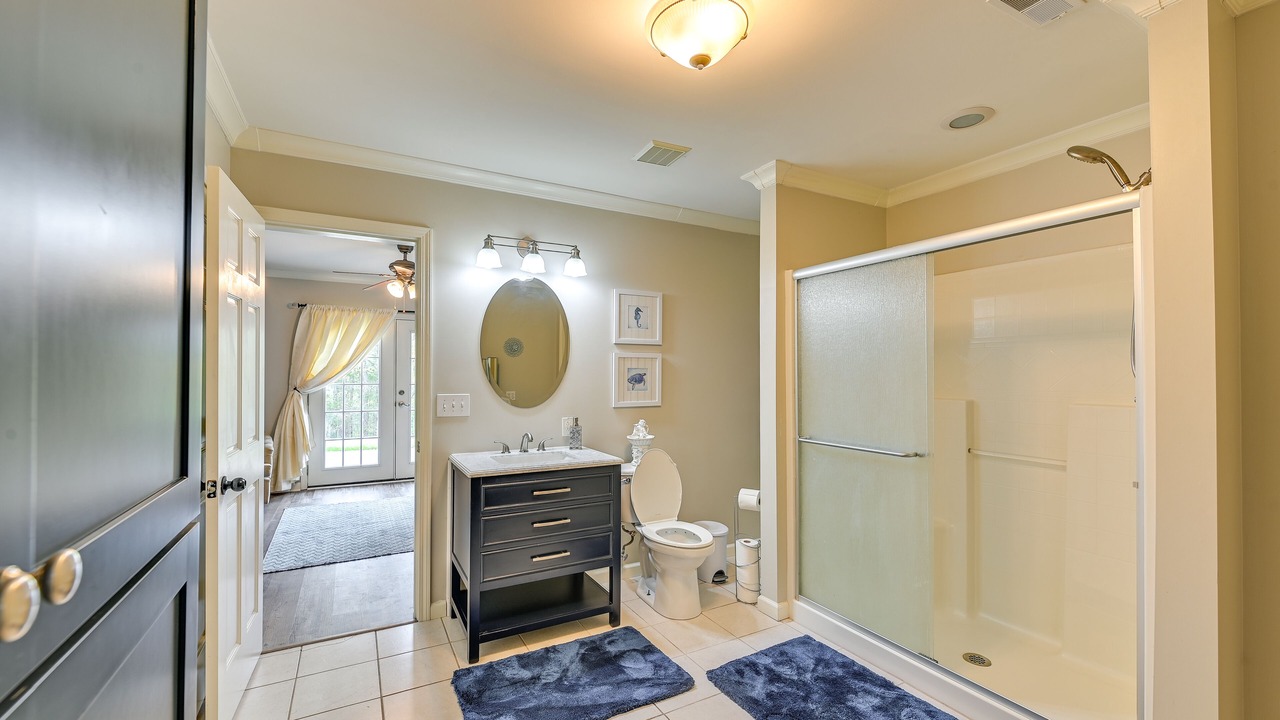 Photo of Bathroom in Berry