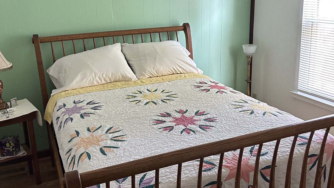 Photo of Bedroom in Lakeview