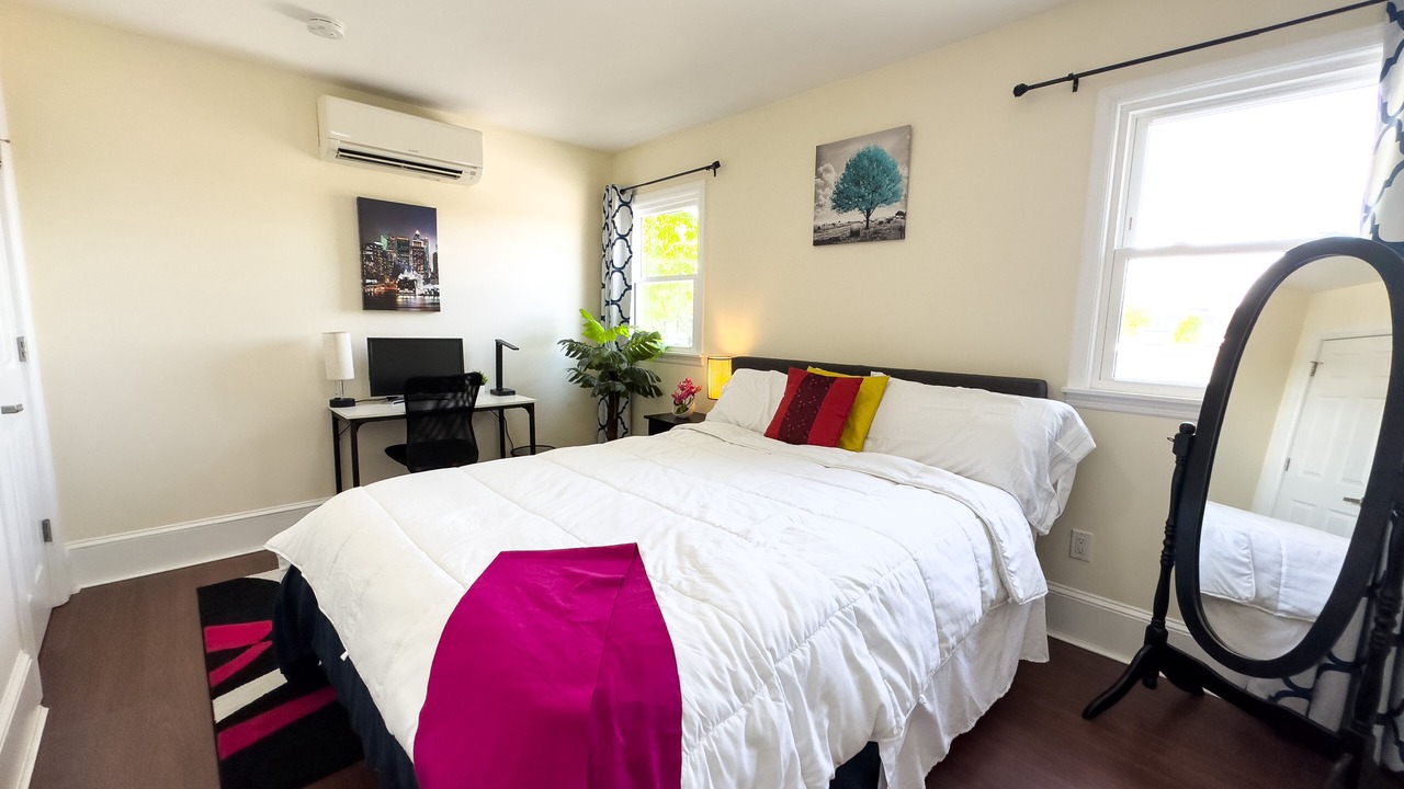 Photo of Bedroom in Tarrytown