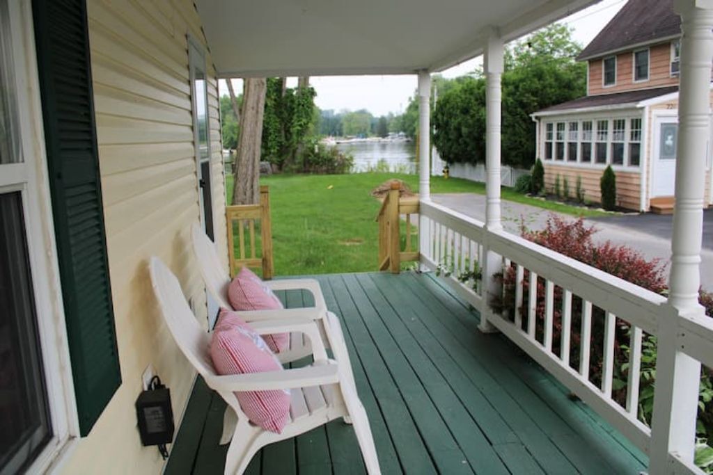 Photo of Patio Balcony in Sylvan Beach