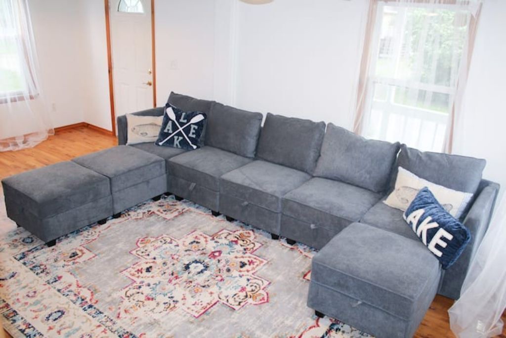 Photo of Livingroom in Sylvan Beach
