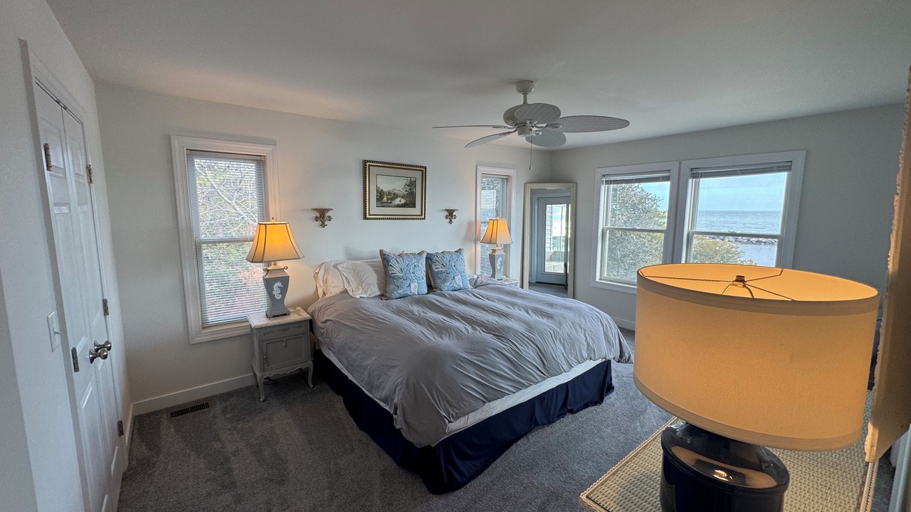 Photo of Bedroom in New Point