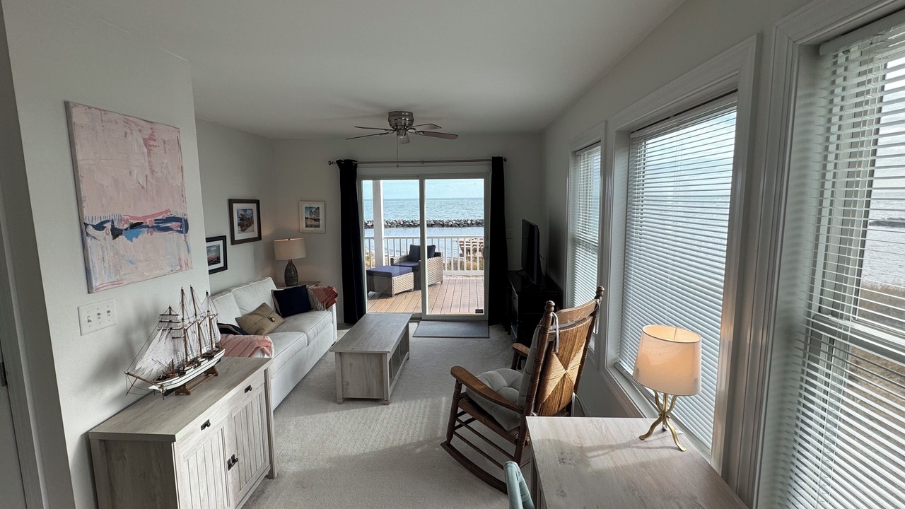 Photo of Livingroom in New Point