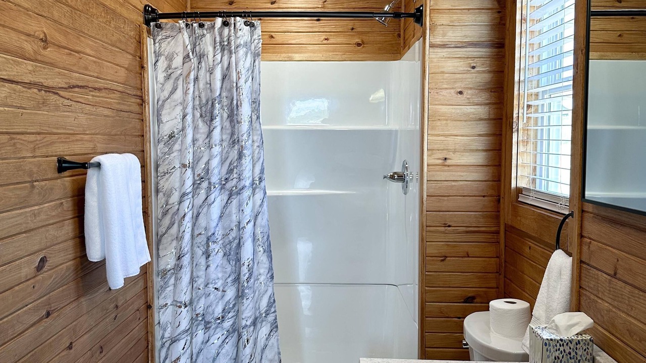 Photo of Bathroom in Dry Ridge